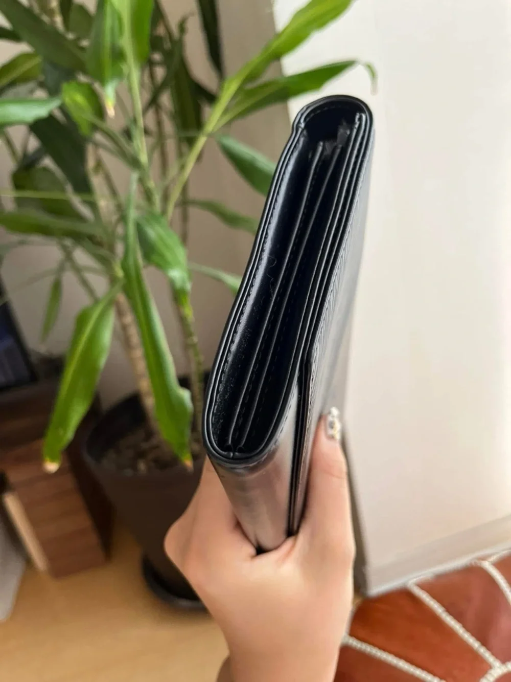 Louis Vuitton Opera Egee Pochette - Picture 6 of 12